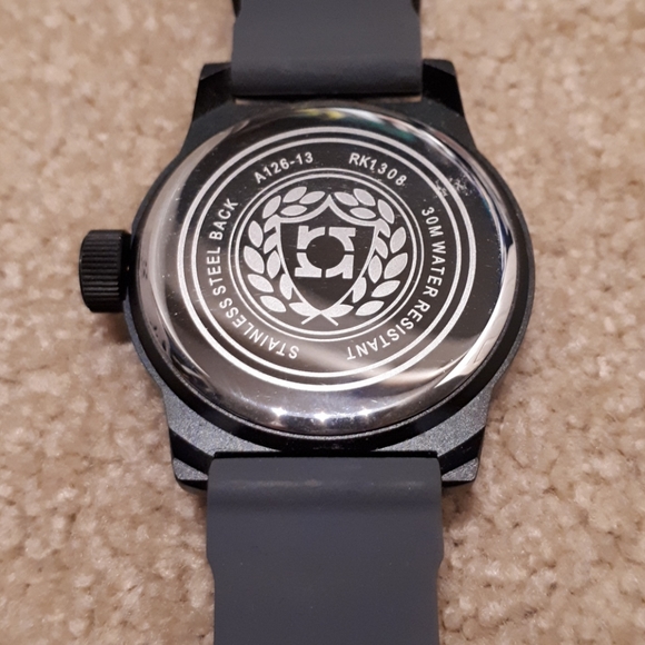 Kenneth Cole Reaction - Picture 3 of 3